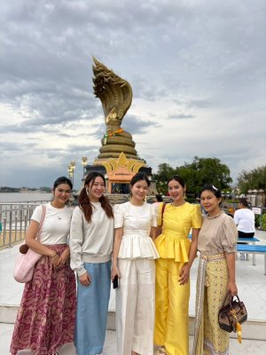 ลานพญาศรีสัตตนาคราช